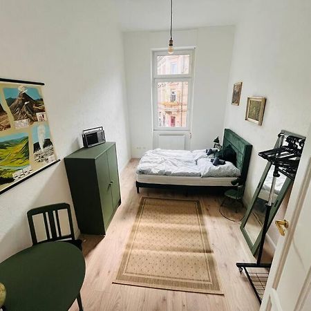 קרלסרוהה Kuenstlerisches Apartment מראה חיצוני תמונה