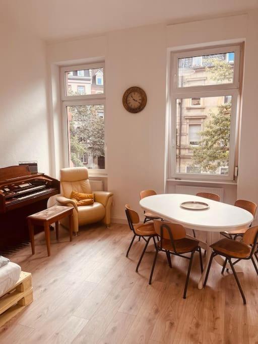 קרלסרוהה Kuenstlerisches Apartment מראה חיצוני תמונה